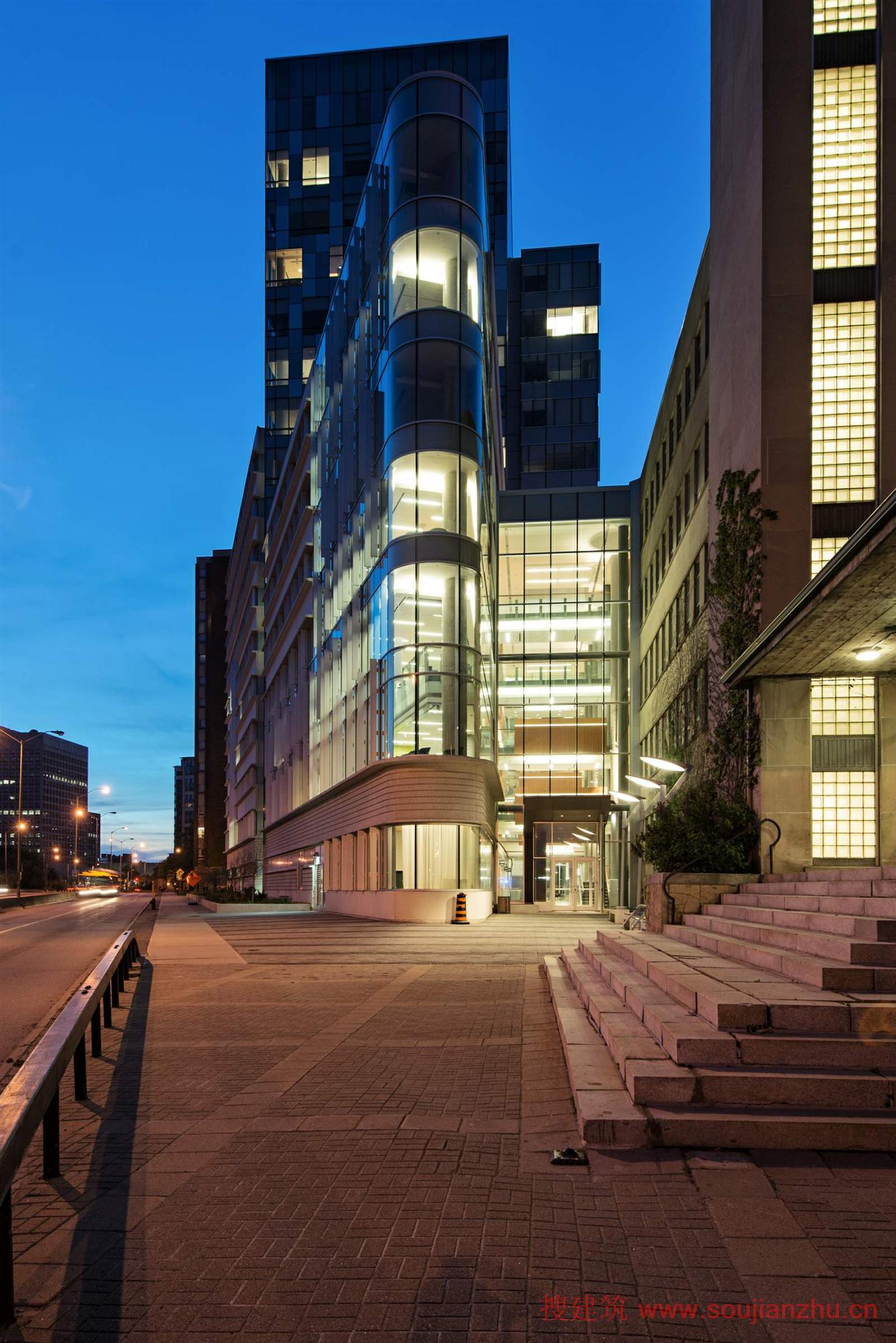 加拿大·渥太华大学---kwc architects   diamond schmitt architects