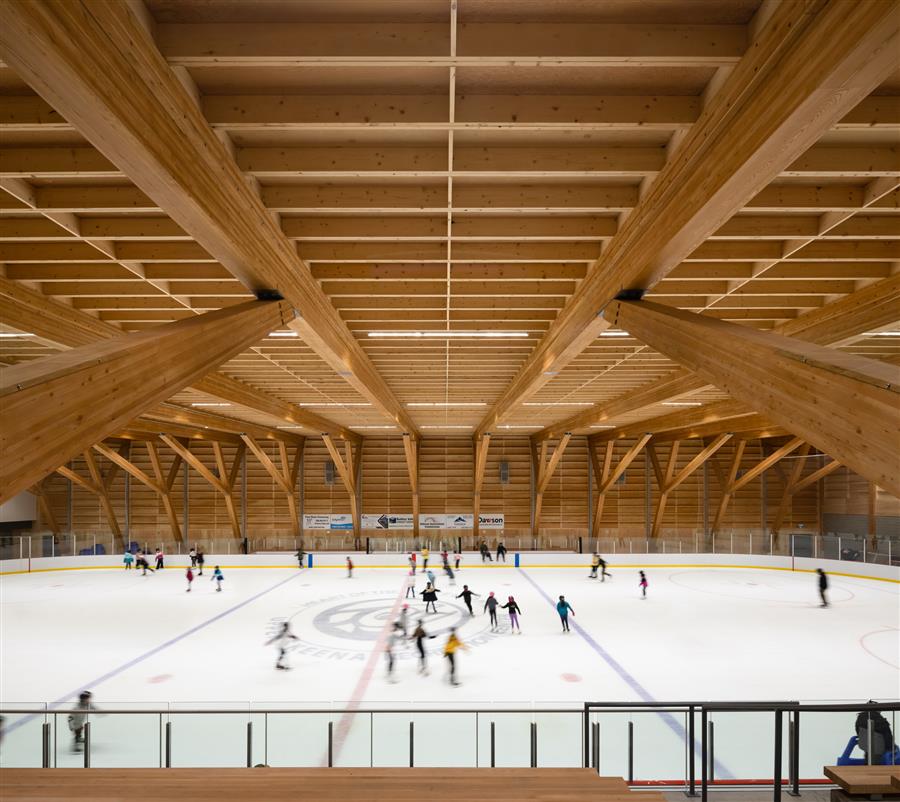 木材的创新用途—— 胶合层结构的体育馆设计