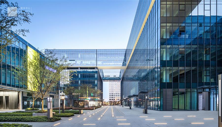 中国光谷科技会展中心及全球公共采购服务总部基地（国采中心）---维思平建筑设计