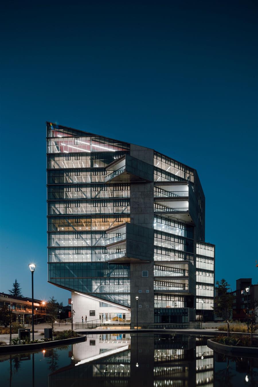 智利·商业和经济学院 FAE 大楼 - 智利圣地亚哥大学---Marsino Arquitectura