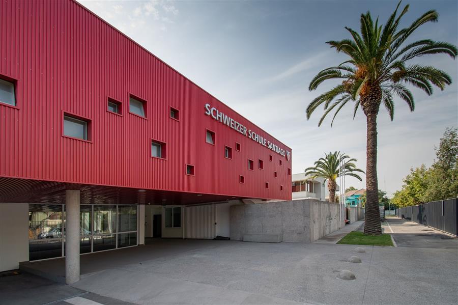 智利·Colegio Suizo体育馆---Lambiasi + Westenenk Arquitectos + Eliash Arquitectos + Marcela Schmauk