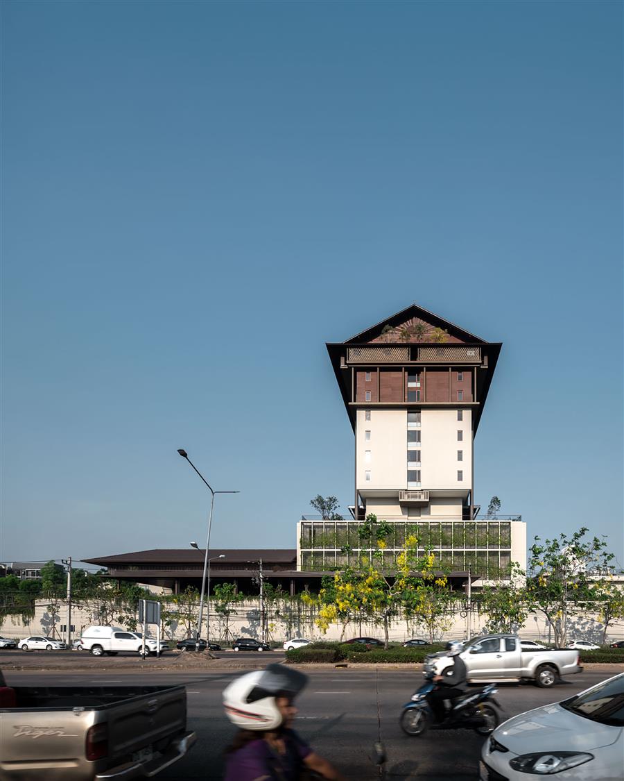 泰国·Ratchaphruek 医院---Arsomsilp Community and Environmental Architect