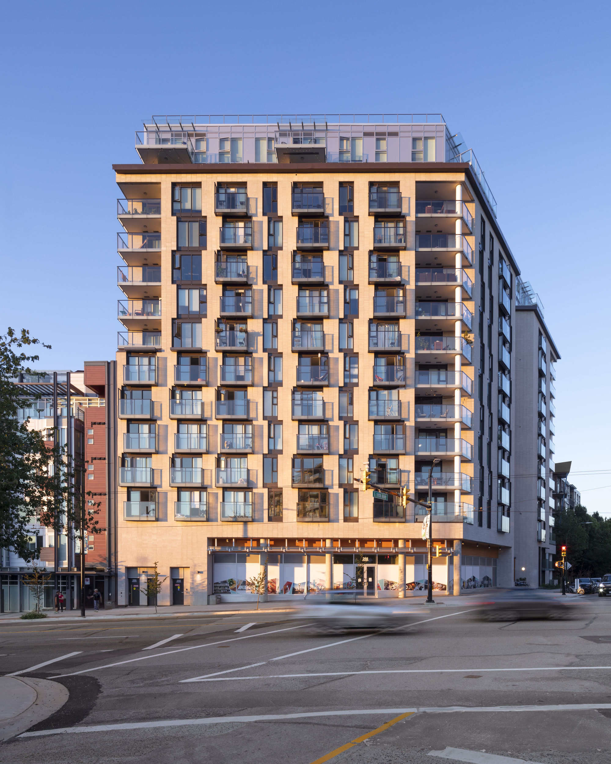 加拿大·温哥华“Duke”公寓——Acton Ostry Architects