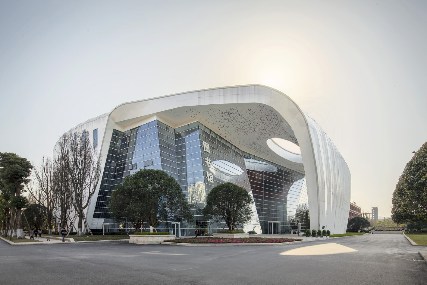 重庆房地场职业学院图书馆---湃昂国际建筑设计顾问（PH Alpha Design）