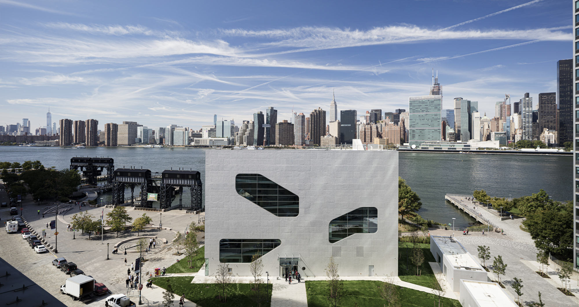 纽约·皇后区猎人角社区图书馆——Steven Holl Architects
