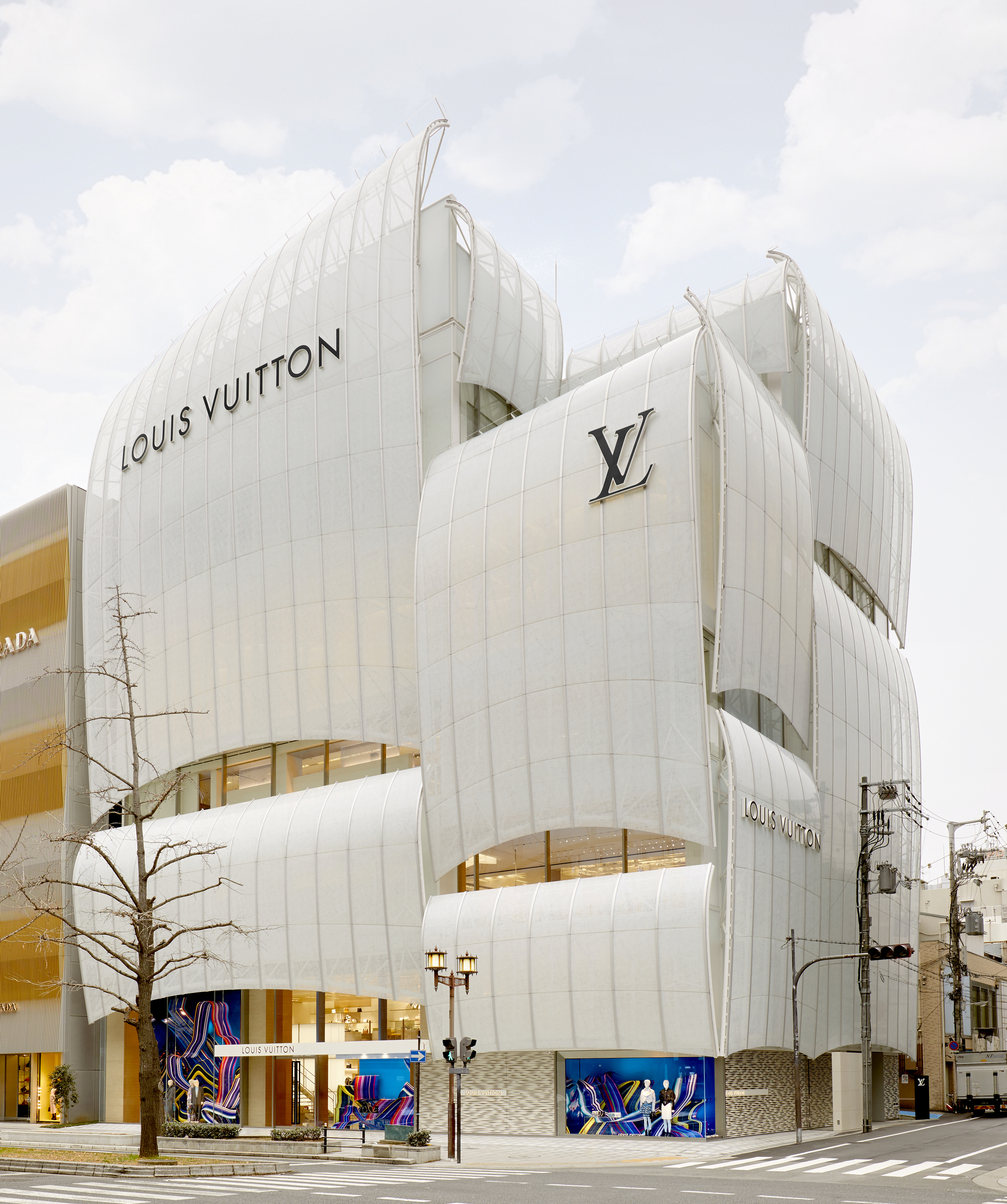 日本大阪·LV路易威登最大旗舰店---Jun Aoki & Associates