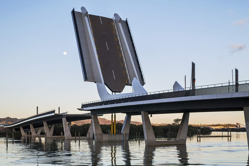 新西兰·Lower Hatea高架桥---Knight Architects