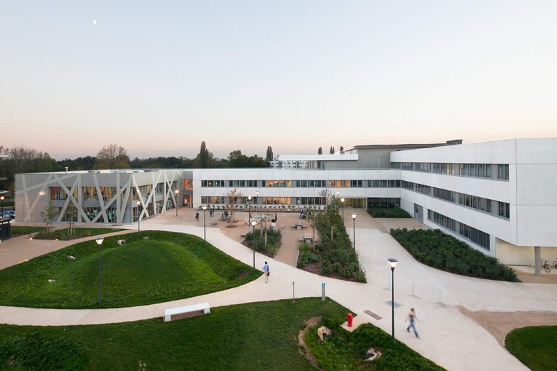 法国·ENSTA高等科技大学---JB Lacoudre Architectures