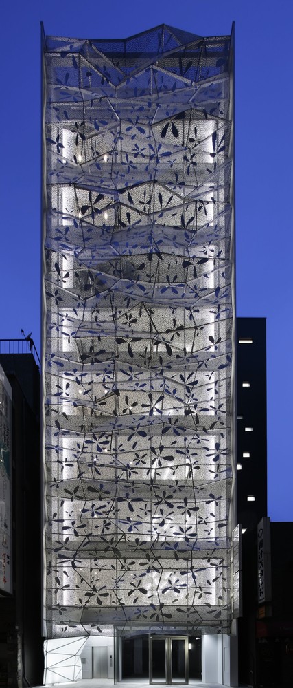 日本·折叠外观银座大厦---amano design office