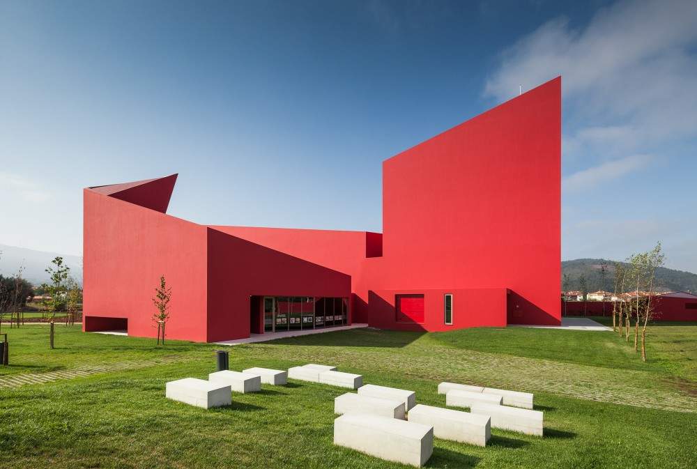 葡萄牙·红色艺术中心---Future Architecture Thinking