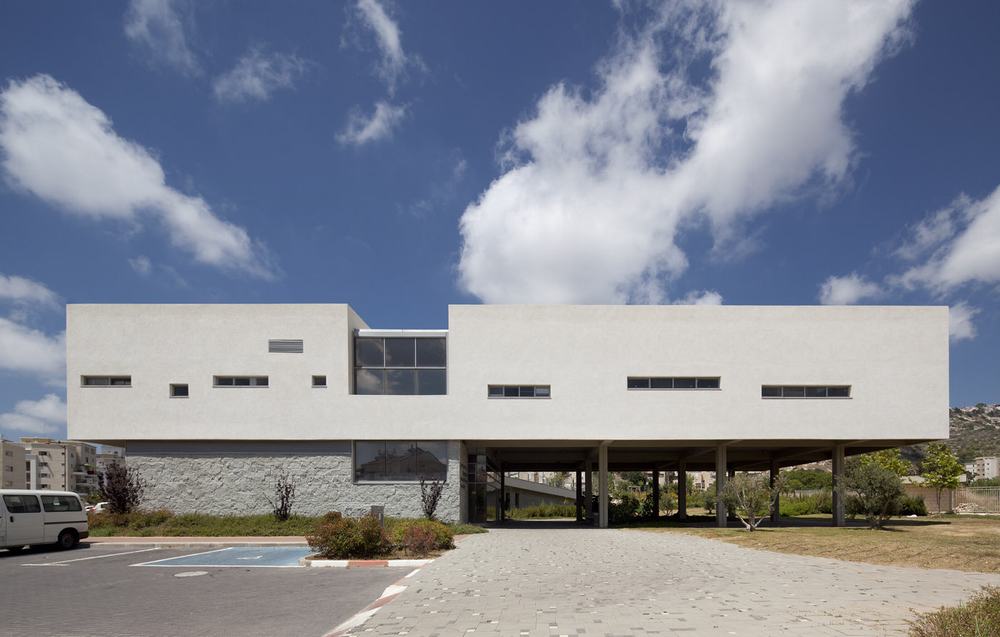 以色列·Tirat Carmel图书馆---Schwartz Besnosoff Architects
