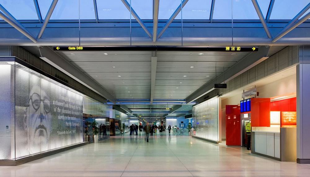 爱尔兰·都柏林机场——D登机走廊——环境图形设计