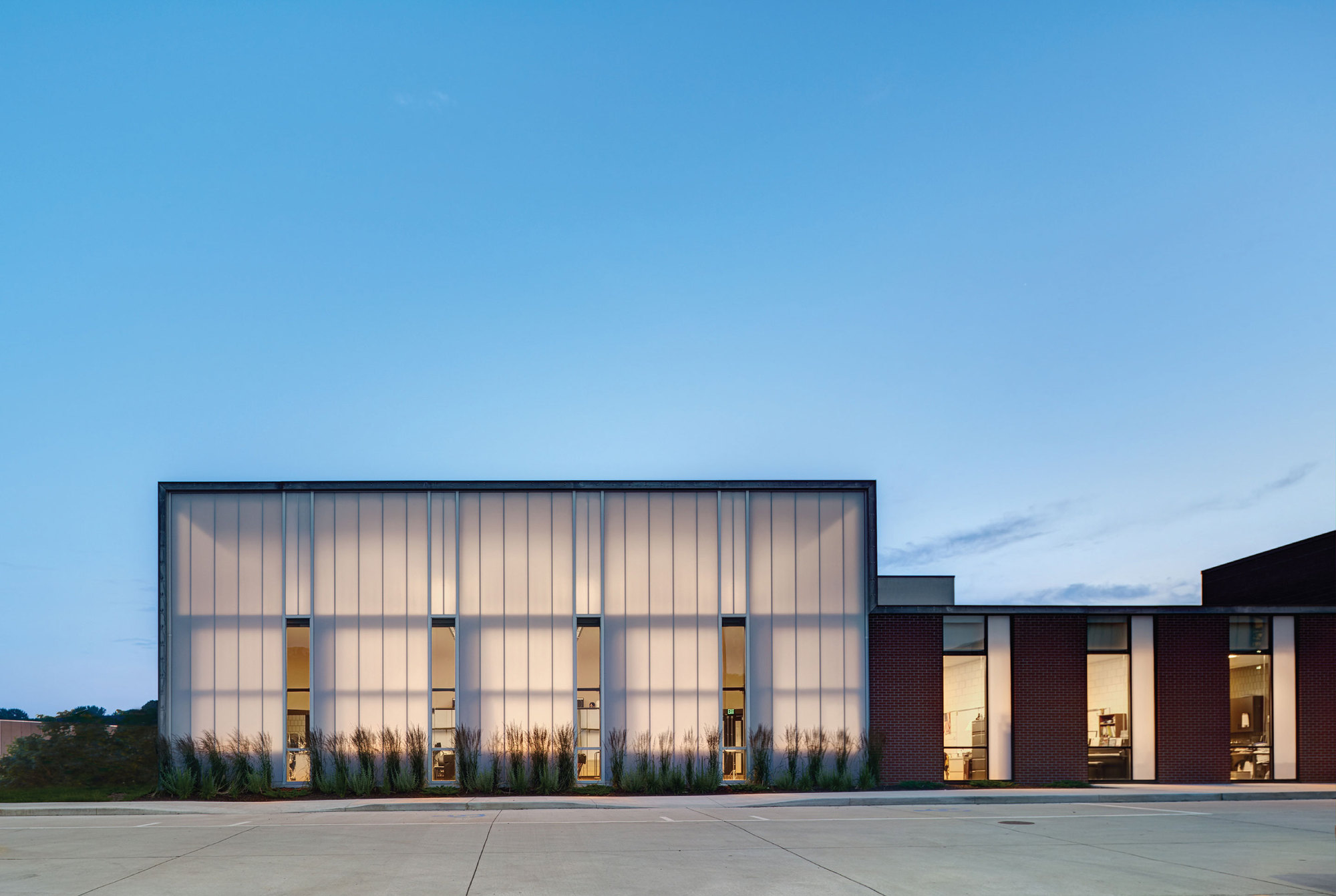 美国·Cascade高中扩建---Neumann Monson Architects