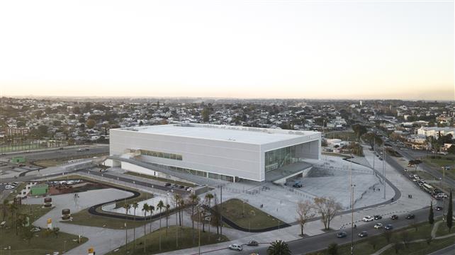 乌拉圭·Antel Arena混合用途建筑---Bacchetta | Flores | Carambula