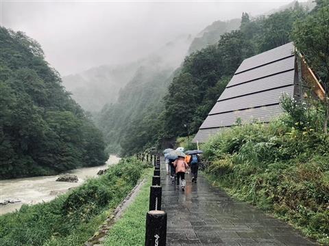 马岩松MAD《光之隧道》全球发行 | 艺术激活乡村