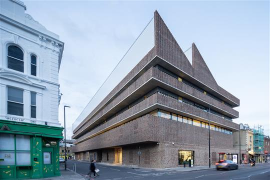 英国·皇家艺术学院---Herzog & de Meuron