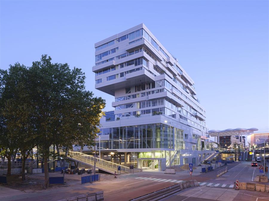 荷兰·Het Platform多功能社区建筑---VenhoevenCS