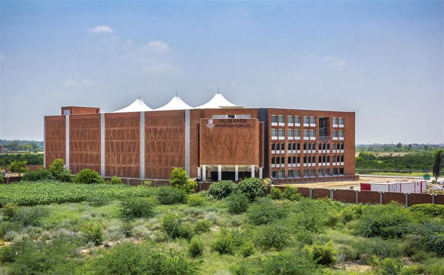 巴基斯坦·Salim Habib教育综合楼---Ali Arshad Associates