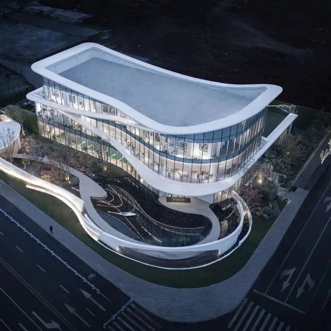 中海 | 流体美学示范区——景观与山体的结合,立体叠加的建筑形态。