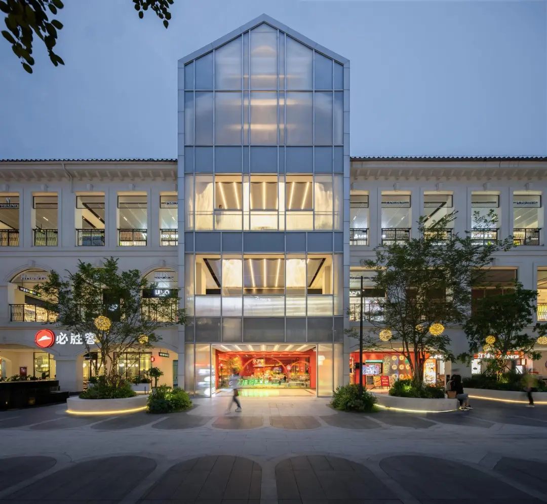 更新改造|广州八号仓流溪河奥莱小镇改造